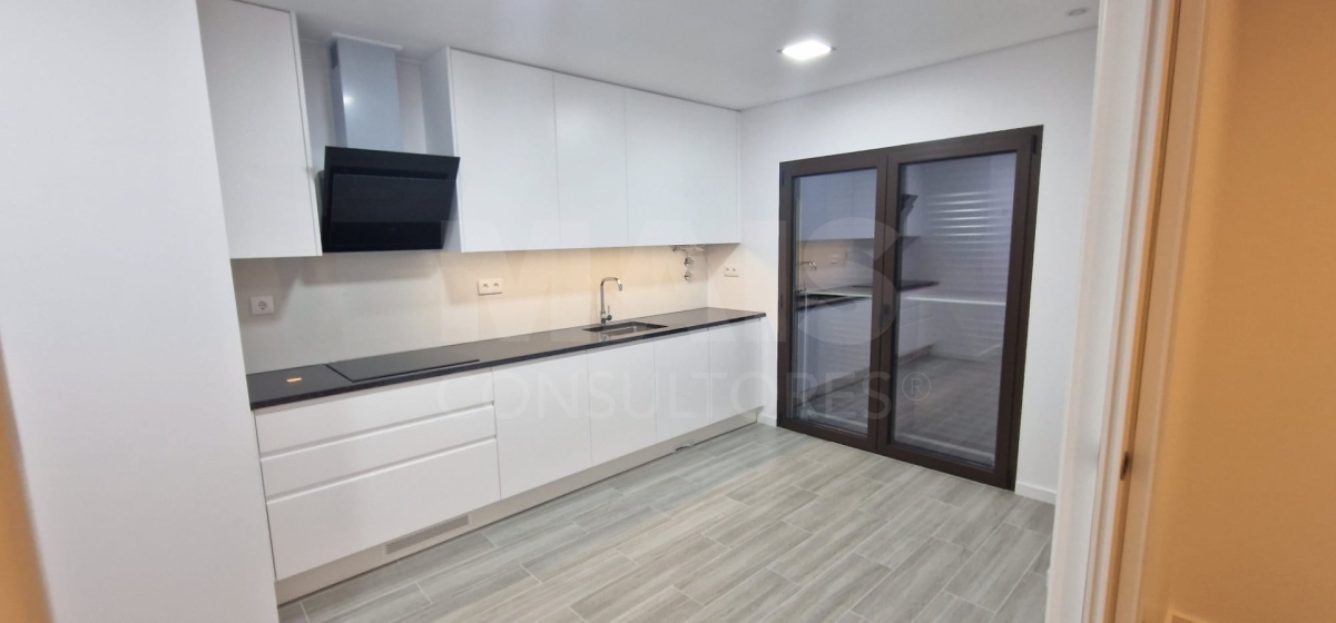 New 3-bedroom apartment in Montijo